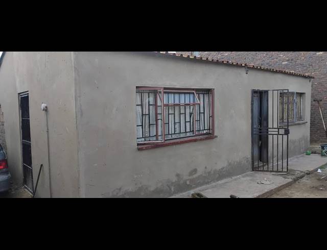 7 BEDROOM HOUSE FOR SALE IN TEMONG